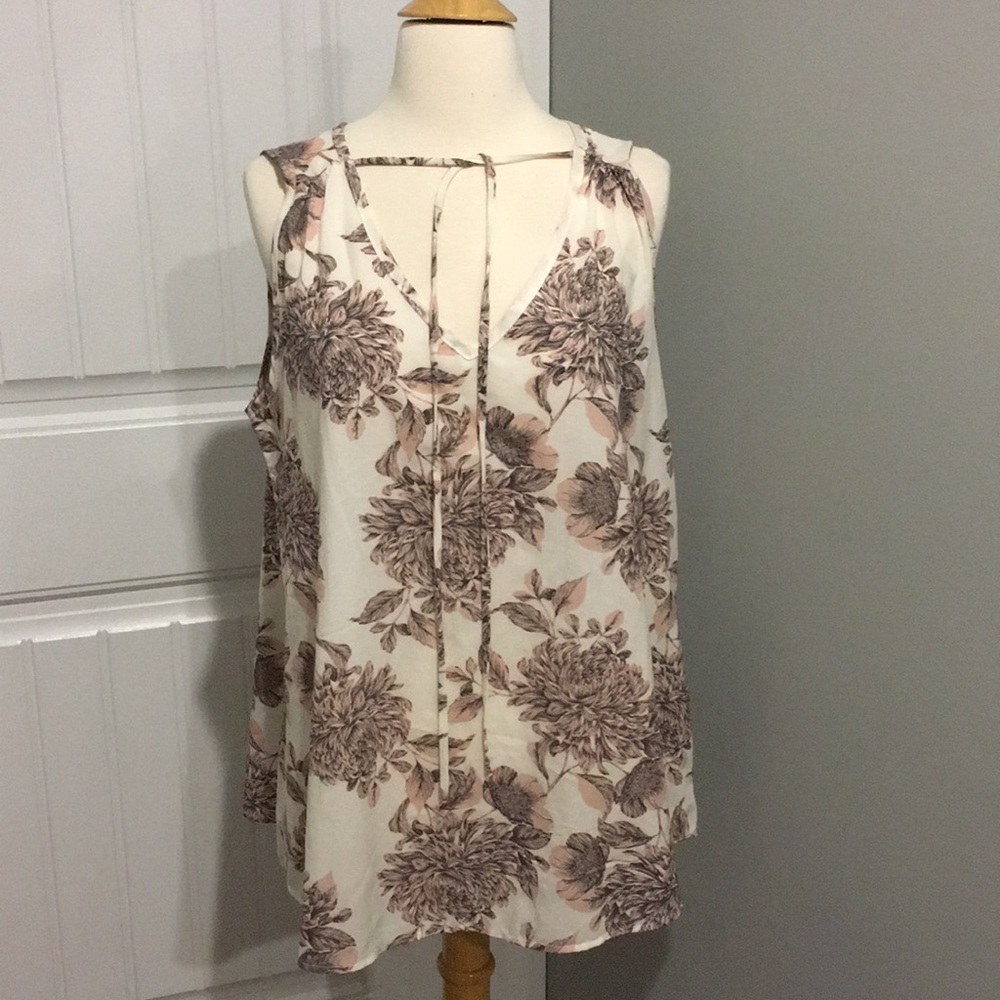 Gorgeous Boutique Vintage Floral Blouse